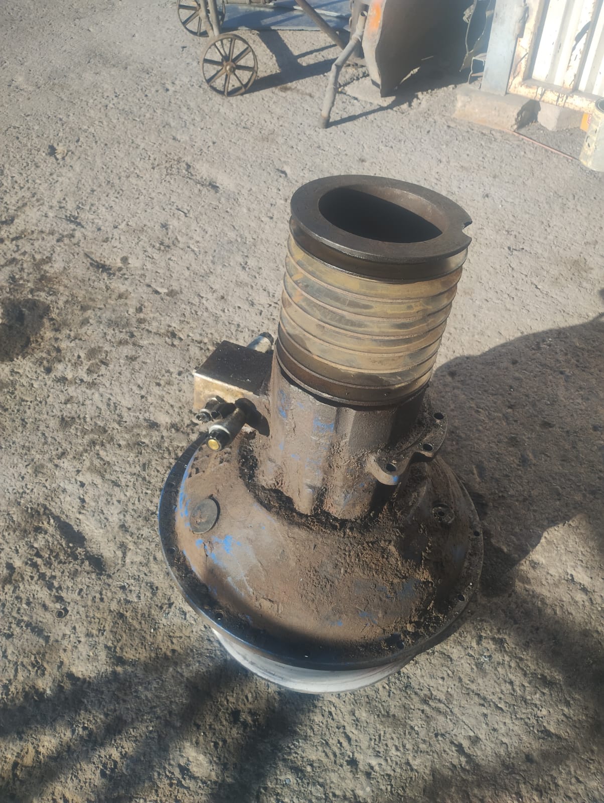 USED HYDRAULIC CLUTH